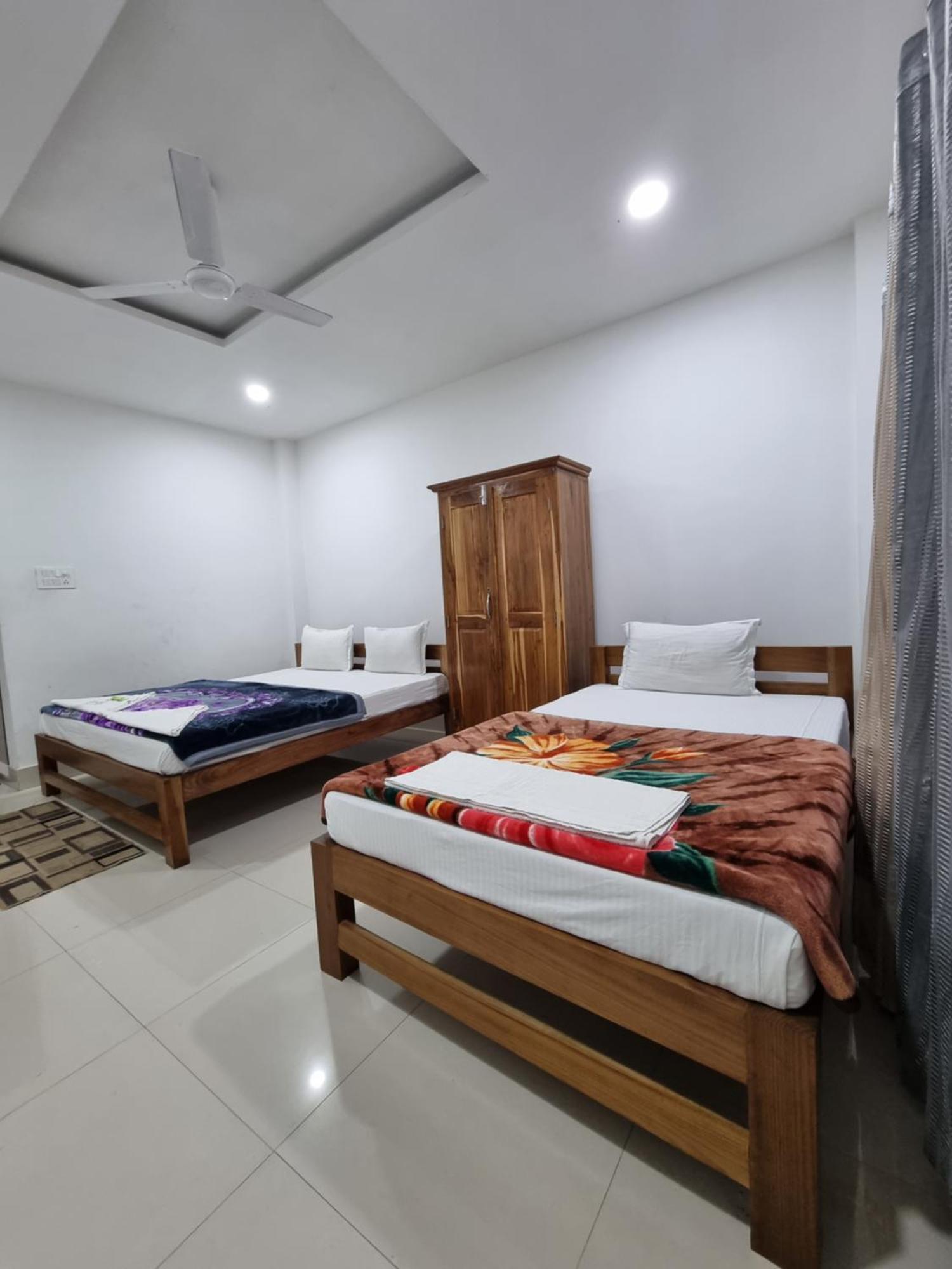 Shivaji Inn Kāziranga Kültér fotó